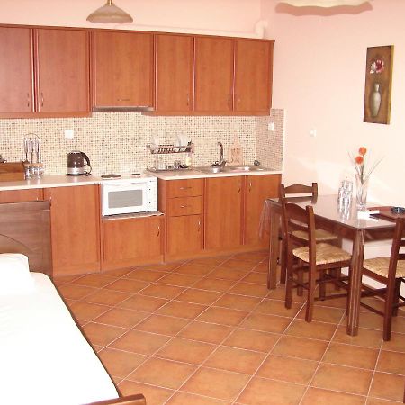 קריסטוס Makronas Apartments מראה חיצוני תמונה