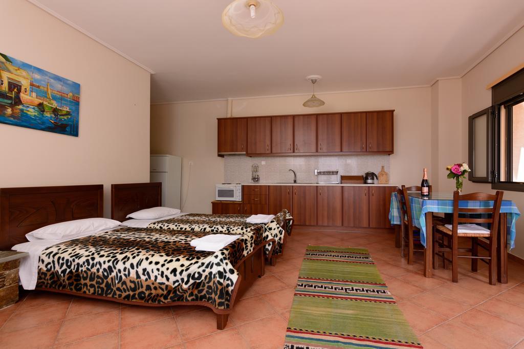 קריסטוס Makronas Apartments מראה חיצוני תמונה