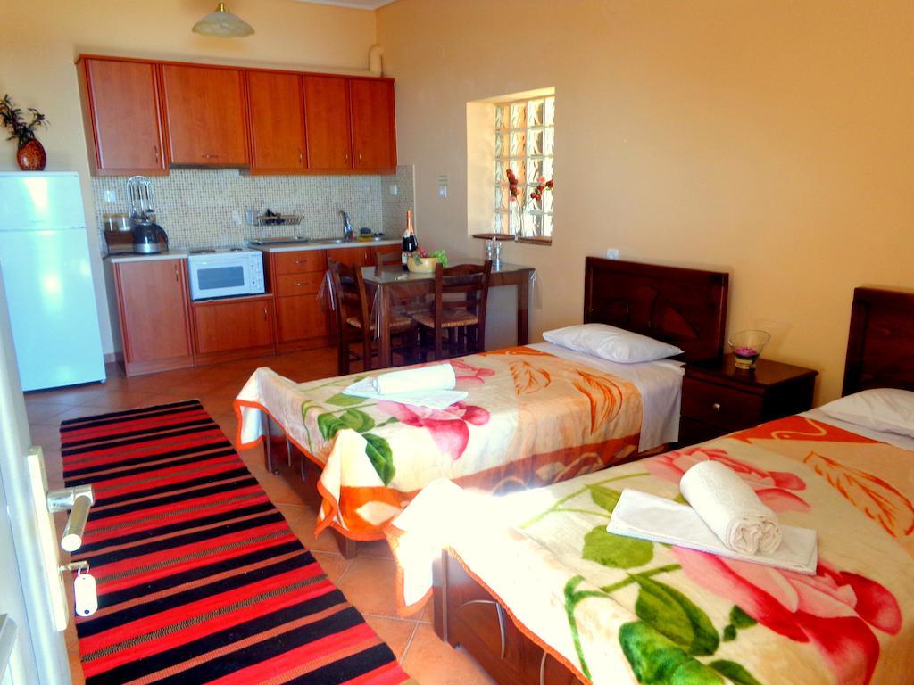 קריסטוס Makronas Apartments מראה חיצוני תמונה