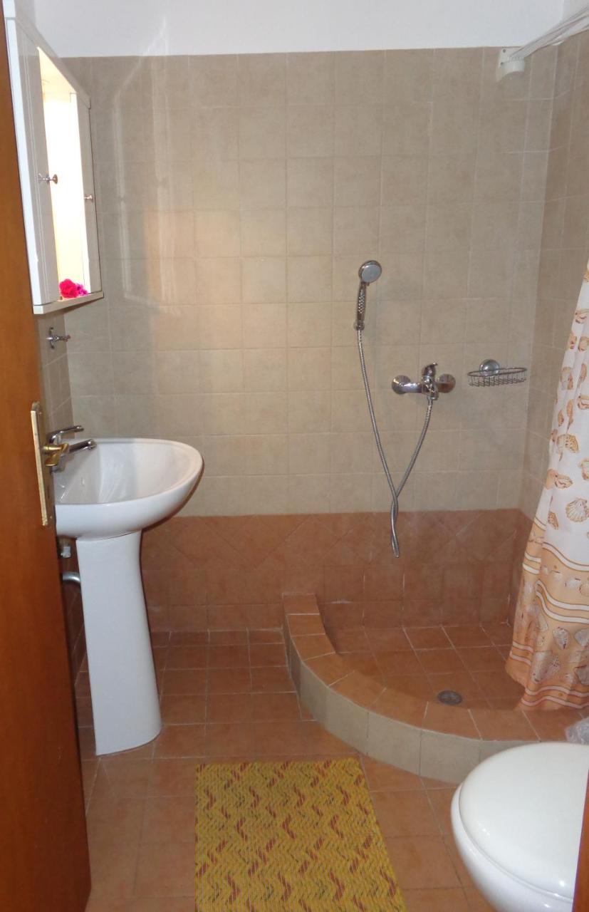 קריסטוס Makronas Apartments מראה חיצוני תמונה